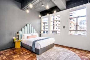 BlackBrick Foreshore Cape Town- Standard Plus Rooms